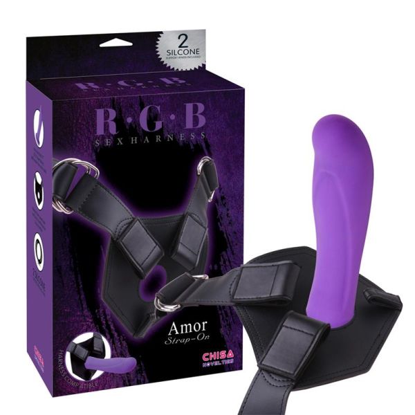 Chisa harnas en dildo Amor