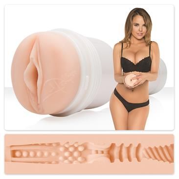 Fleshlight Dillion Harper Crush masturbator